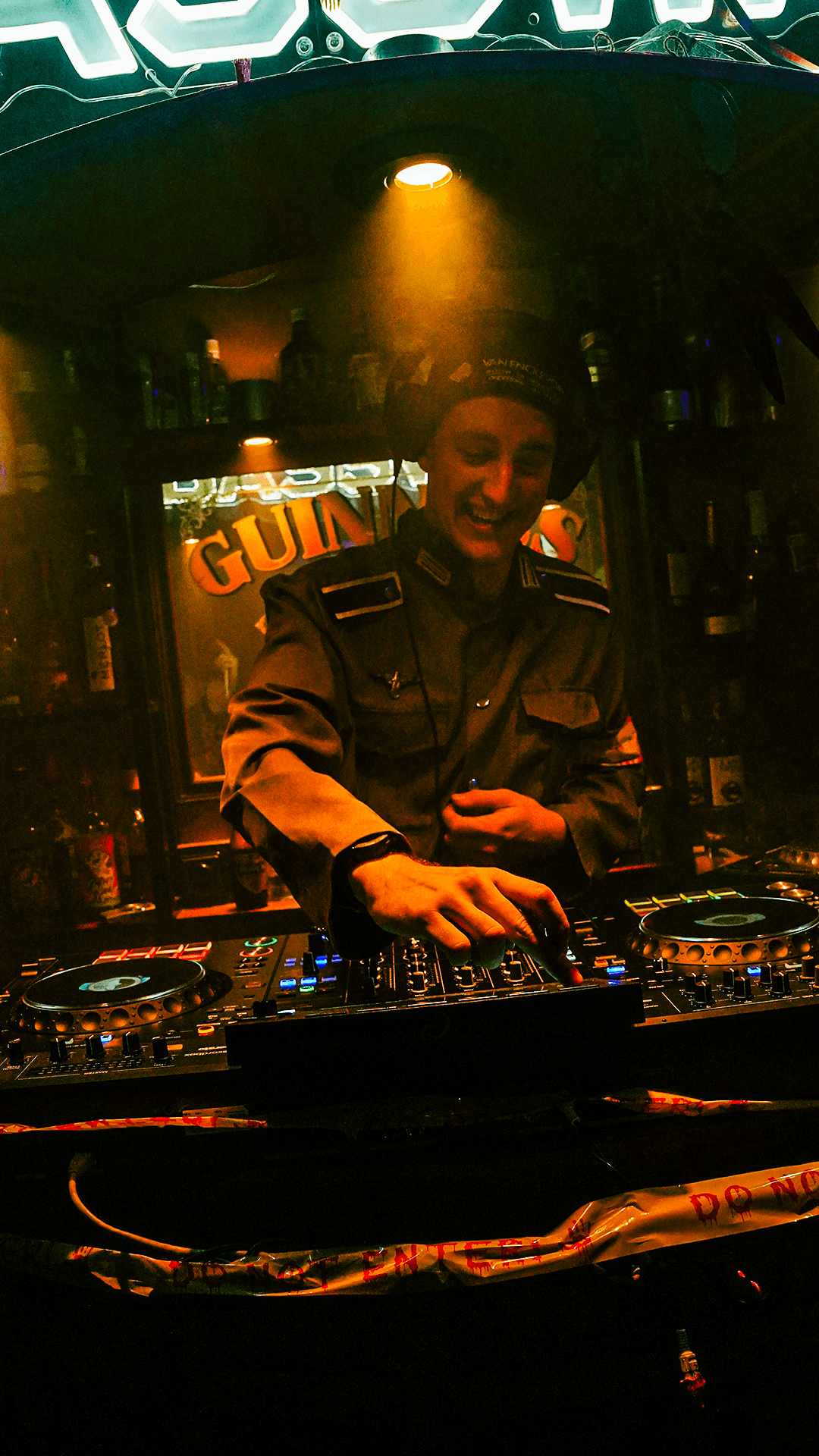 BASSWAV HALLOWEEN RAVE 2025 photo 15