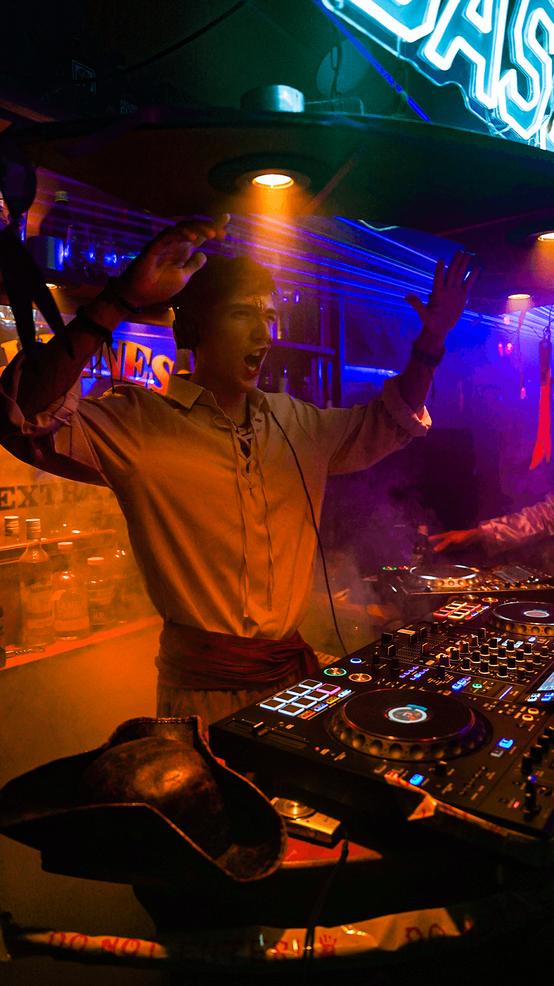 BASSWAV HALLOWEEN RAVE 2025 photo 7